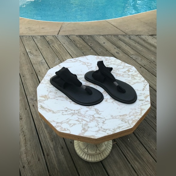 Sanuk Sandals - Picture 4 of 6